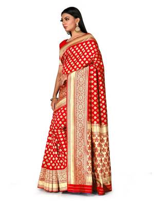 Mehrang Red woven silk saree with blouse 2