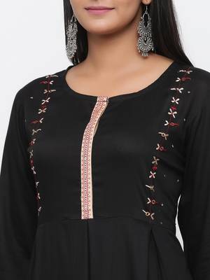 Black printed rayon long-kurtis 2