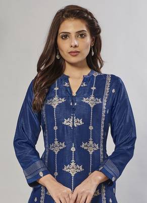 navy-blue embroidered jacquard zari_work long-kurtis 2