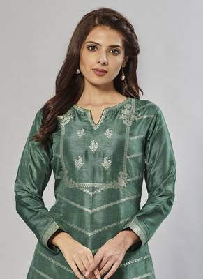 green embroidered jacquard zari_work long-kurtis 2
