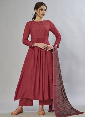 red embroidered muslin zari_work long-kurtis 1