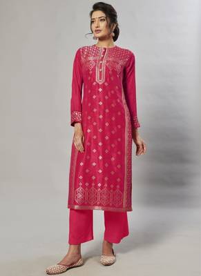 pink embroidered jacquard zari_work long-kurtis 1