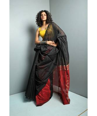 Black And Red Pallu Blended Silk Saree With Blouse 3