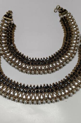 Gold Plated Handcrafted Black colour Anklets with Pearl & Kundan