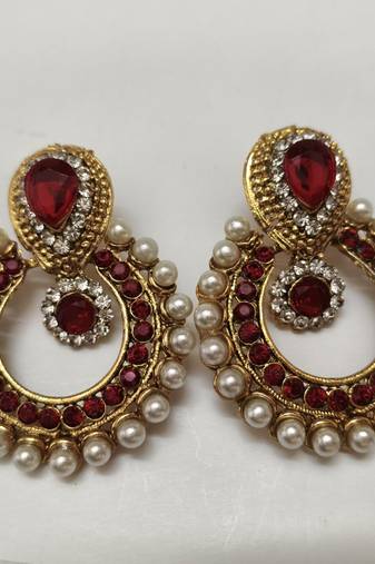 Maroon earrings With Moti Pearl