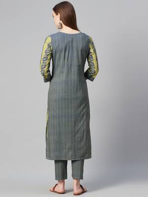 Green printed cotton kurtas-and-kurtis 3