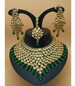 Multicolor necklaces