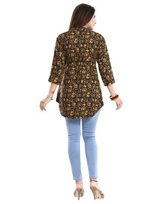 Black printed crepe short-kurtis 2