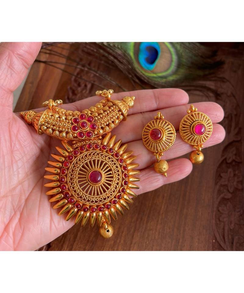 Beautiful Antique Tone Kemp Designer Necklace Set Dj23949