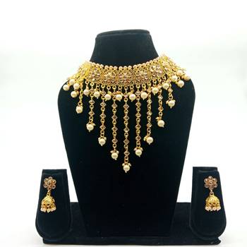 Multicolor necklaces 1