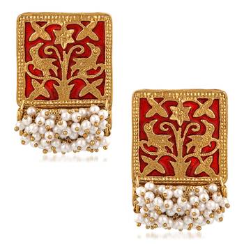 Red pearl earrings 1