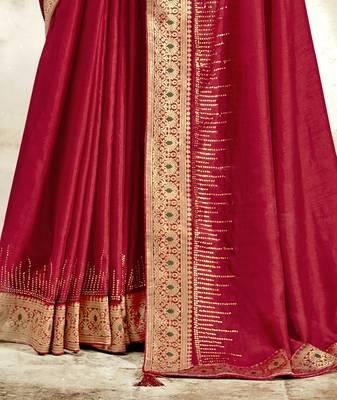 Maroon plain chanderi silk saree with blouse 3