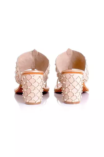 Fiona Cr  me Kolhapuri Heel Sandals