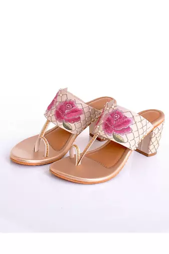 Fiona Cr  me Kolhapuri Heel Sandals