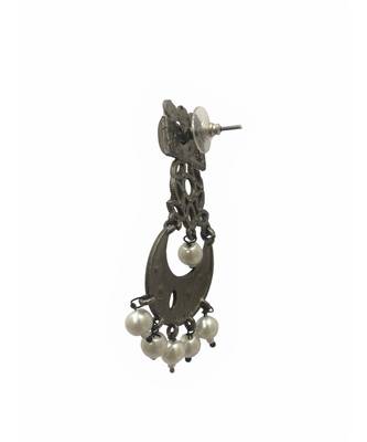 Antique Silver Crescent Pearl Earrings 3