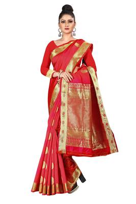 Red woven silk blend saree with blouse 4