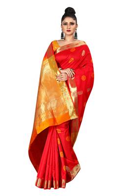 Red woven silk blend saree with blouse 5