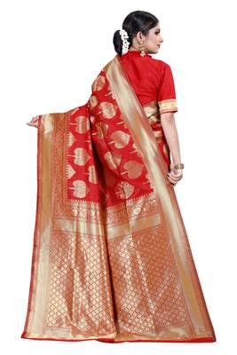 Red woven silk blend saree with blouse 3