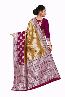 Gold woven silk blend saree with blouse 3