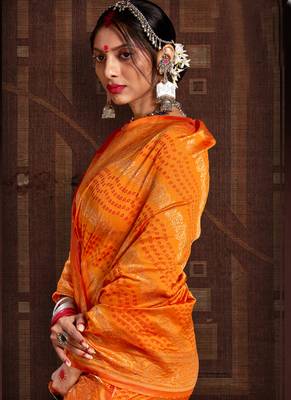 Yellow woven silk Bandhani sarees saree with blouse 2