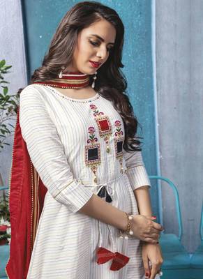 White Cotton Doria Long Kurti with Printed Dupatta 2