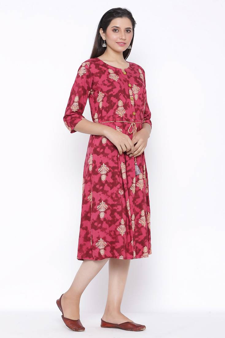 THIAB Womens Rayon Printed Flared Dress (Red)