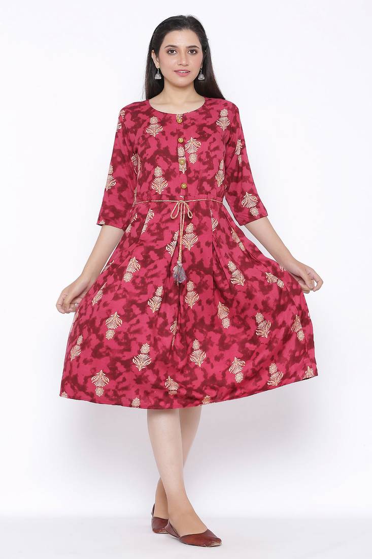 THIAB Womens Rayon Printed Flared Dress (Red)