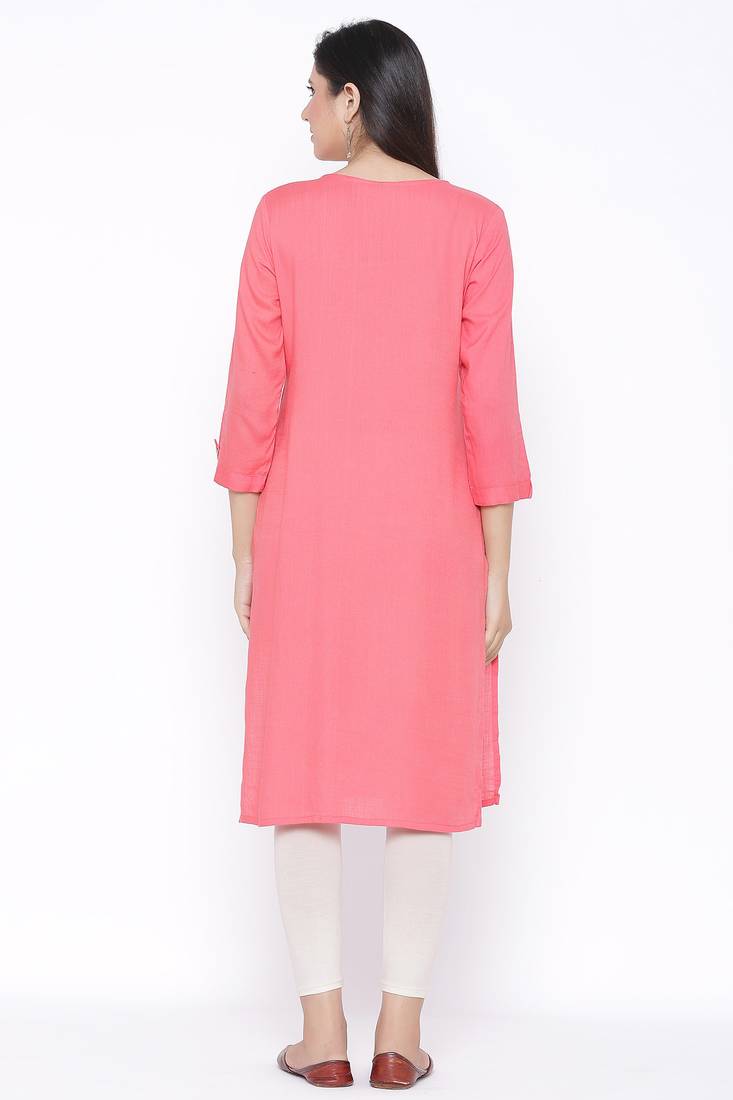 THIAB Womens Rayon Embroidered Straight Kurta (Peach)