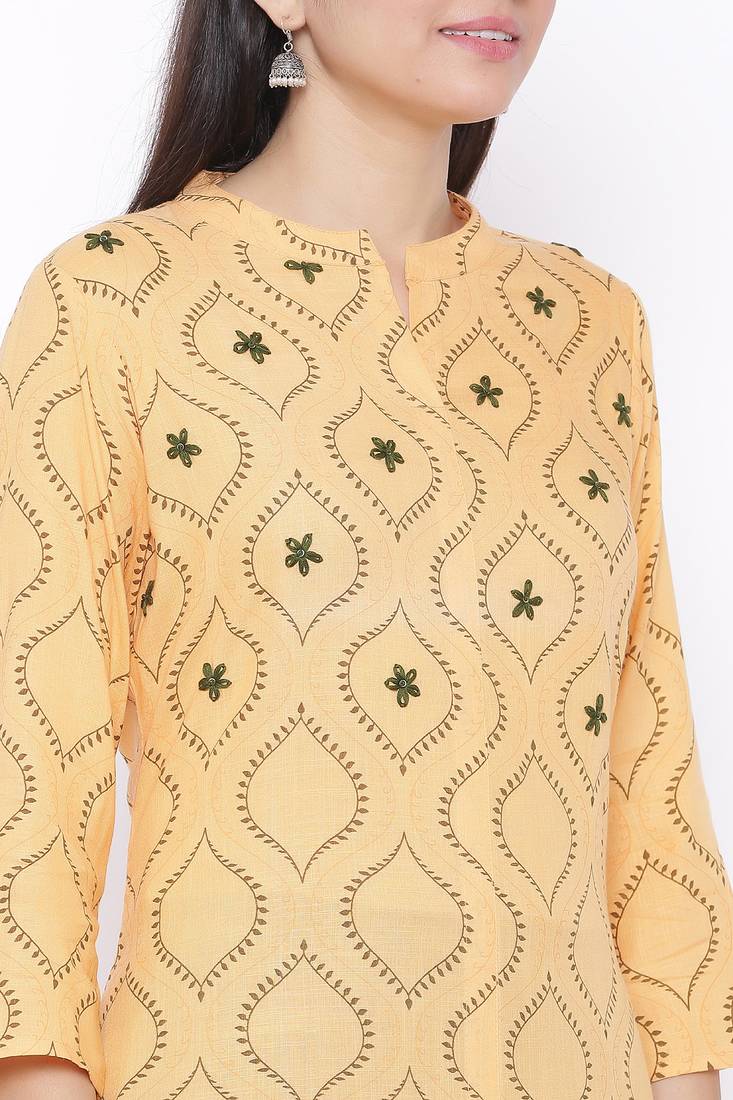 THIAB Womens Rayon Printed Straight Kurta Palazzo Dupatta Set (Beige)