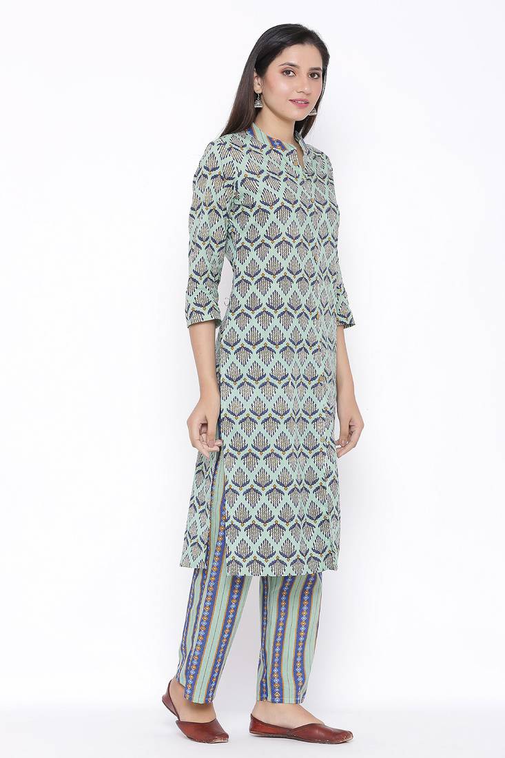 THIAB Womens Cotton Cambric Printed Straight Kurta Palazzo Set (Multi Color)