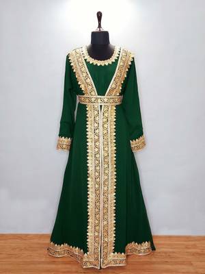 Bottle green Moroccan Kaftan with Sun-proof hijab 4