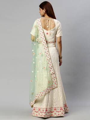 Off-white embroidered georgette semi stitched lehenga 2