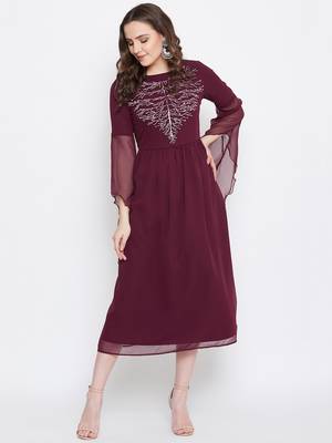 Handmade Sequinned Ruffled Sleeve Dress 2