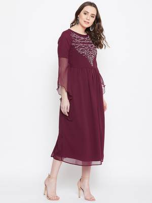 Handmade Sequinned Ruffled Sleeve Dress 4