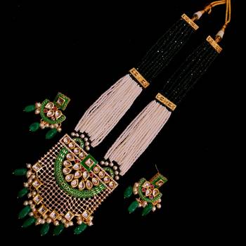 Green kundan necklace-sets 1