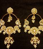 Gold kundan earrings