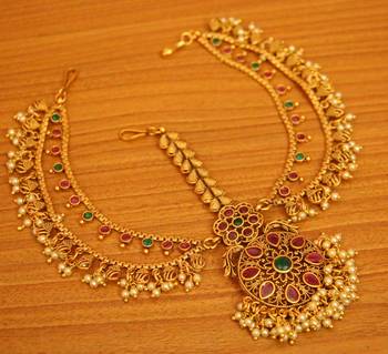 Multicolor maang-tikka 1