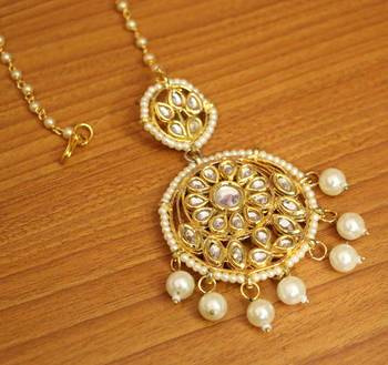White pearl maang-tikka 1