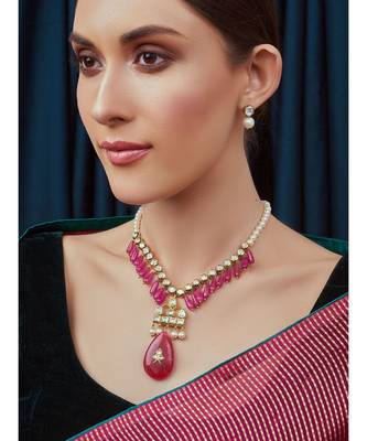 White Red Gold Tone Kundan Necklace 1