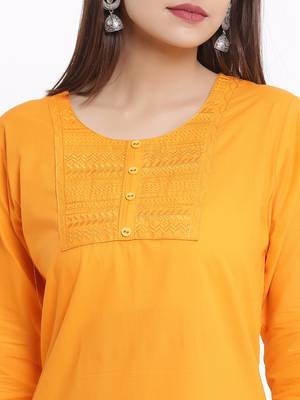 DAAVI Womens Cotton Embroidered Straight Kurta (Orange) 4