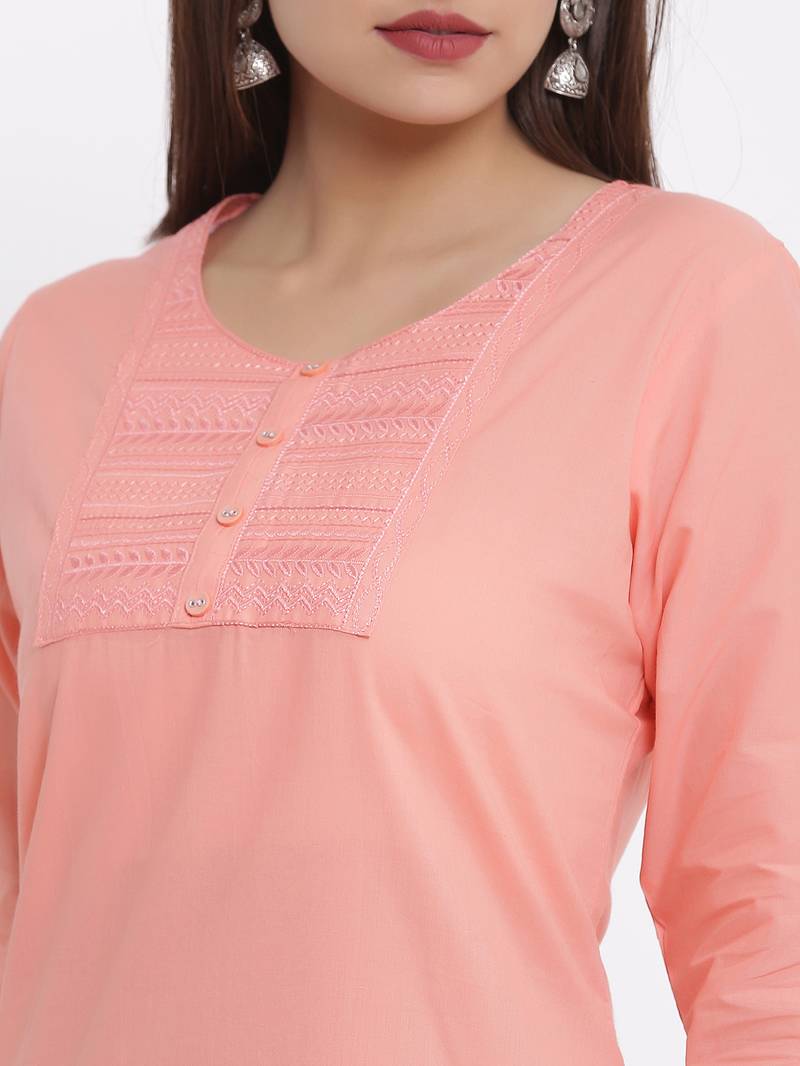 DAAVI Womens Cotton Embroidered Straight Kurta (Peach)