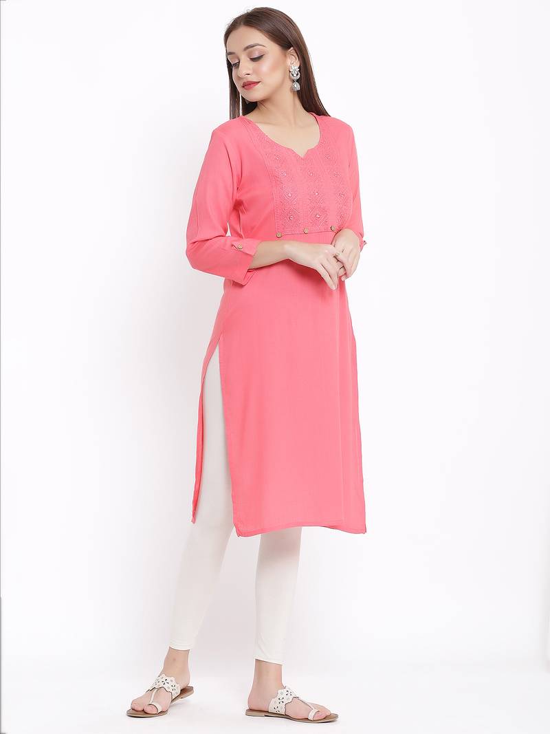 DAAVI Womens Rayon Embroidered Straight Kurta (Peach)