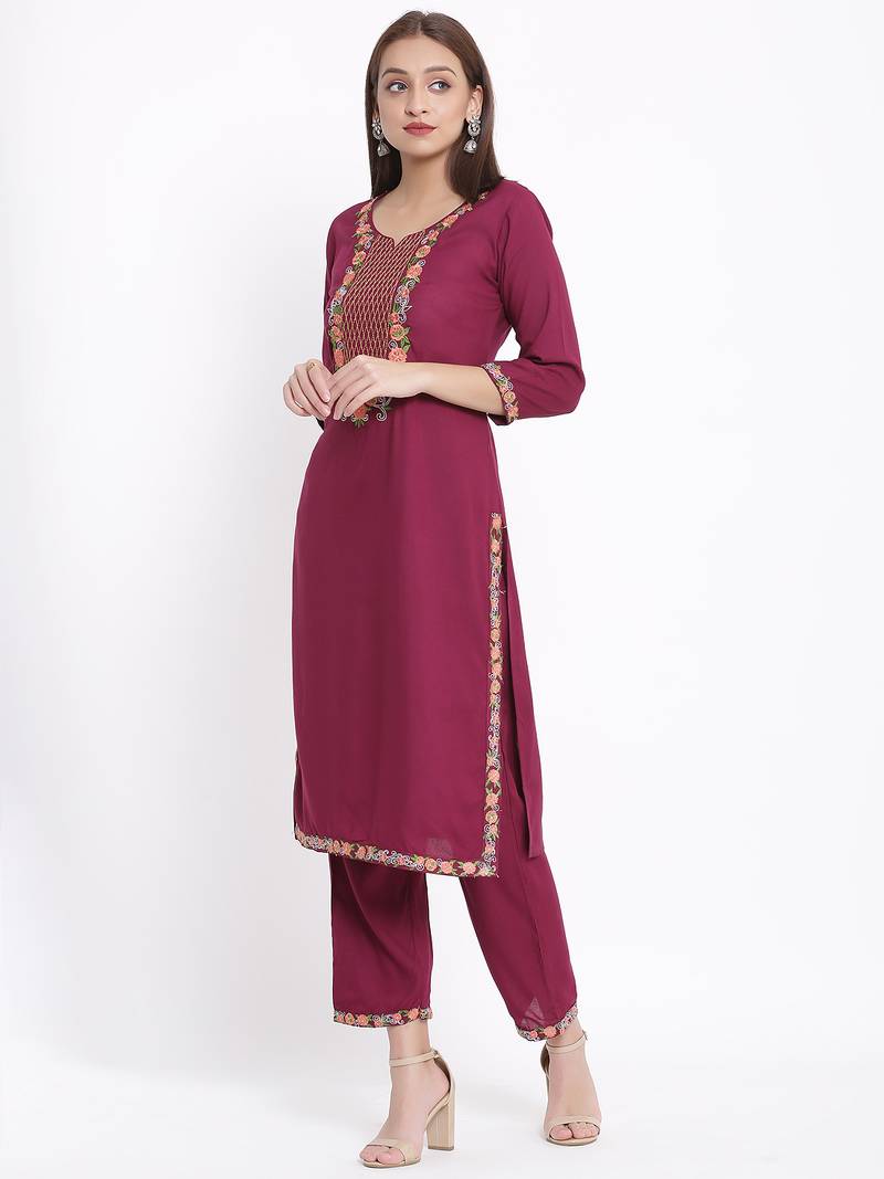 DAAVI Womens Rayon Embroidered Straight Kurta Pant Set (Wine)