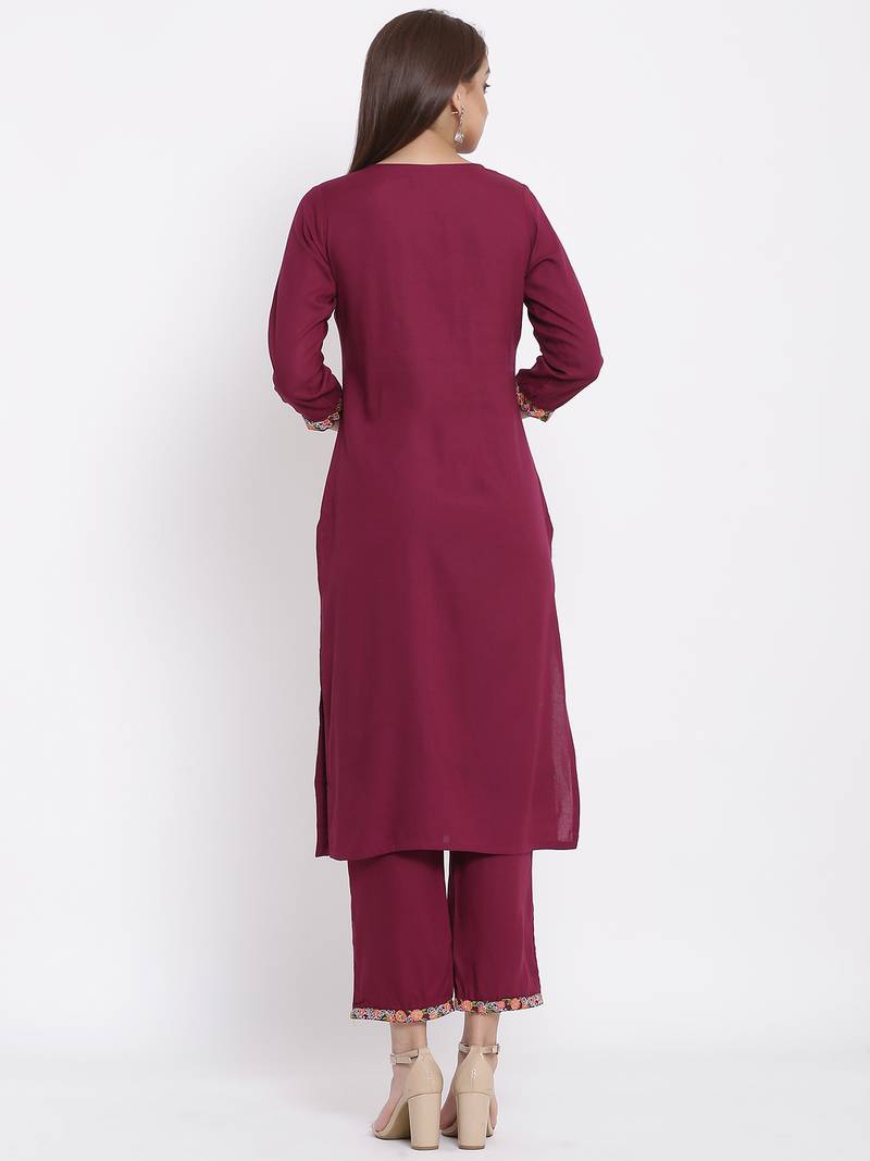 DAAVI Womens Rayon Embroidered Straight Kurta Pant Set (Wine)