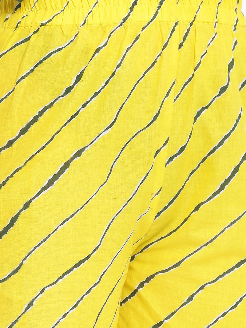 DAAVI Womens Cotton Cambric Printed Straight Kurta Palazzo Set (Green)