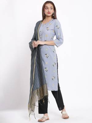 DAAVI Womens Cotton Printed Straight Kurta Palazzo Dupatta Set (Grey) 2