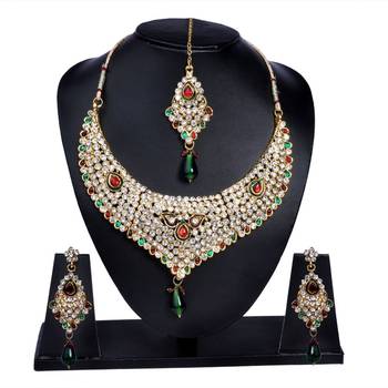 Elegant Set-multi coloured 1