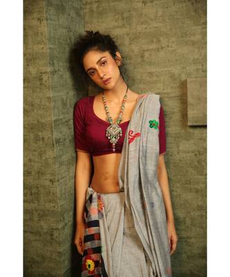 Embroidered Grey Khadi Cotton With Blouse 3