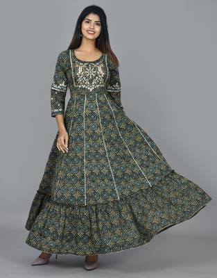 KAAJH Green Embellished Cotton Anarkali Kurta 1