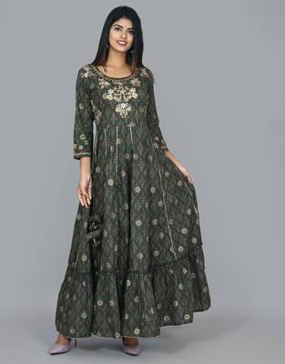 KAAJH Green Embellished Cotton Anarkali Kurta 3